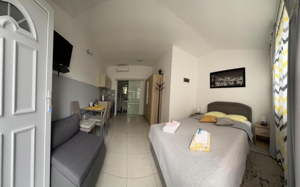 Ines Studioapp Pula Exterior photo
